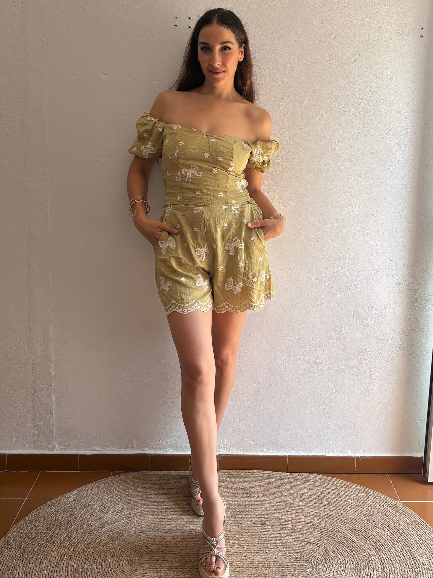 Conjunto Lazo