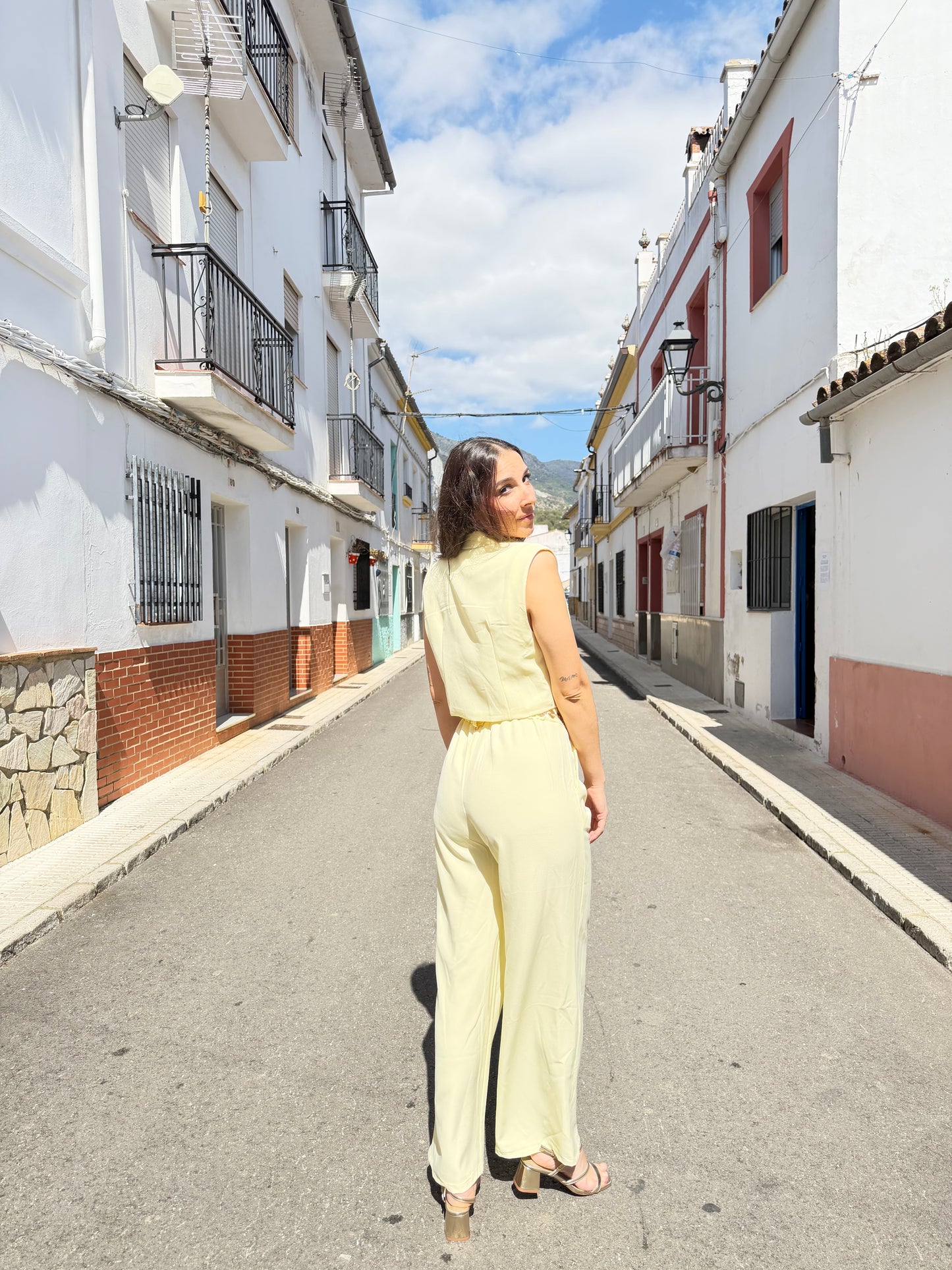 Traje Aura Lima
