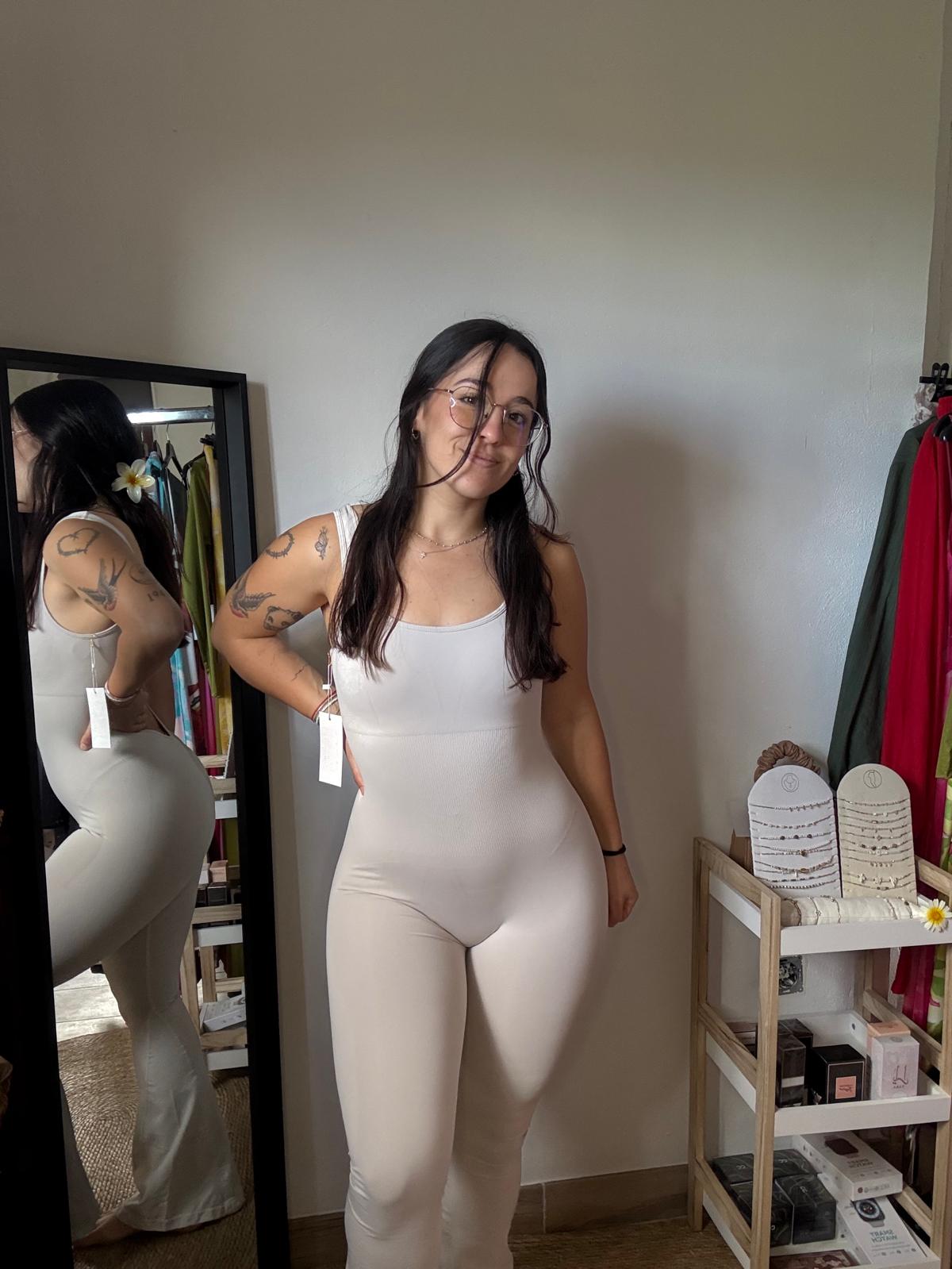 Mono Deportivo Gris