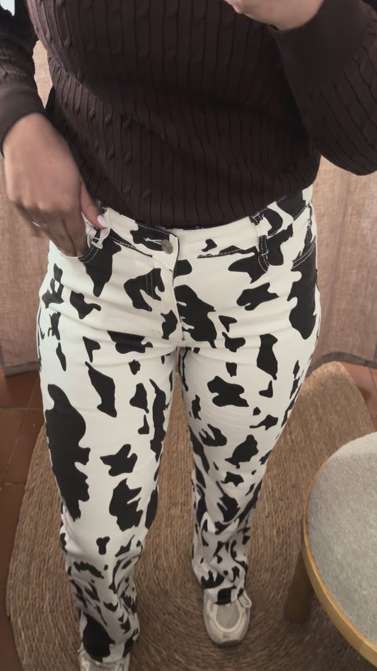 Pantalón Vaquero Cow Print Blanco y Negro